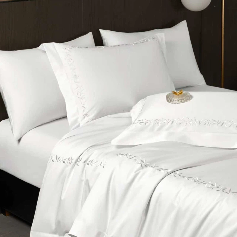 Solid Color Four-piece Bedding Set